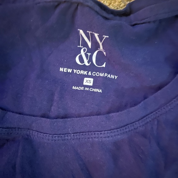 2 New York and Co Tshirts. - Picture 4 of 7